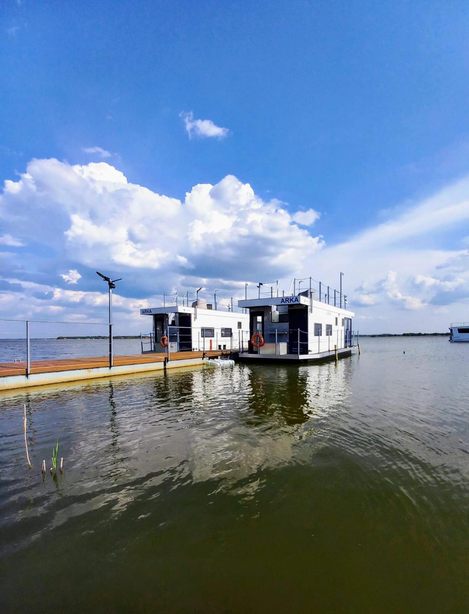 Houseboat Arka 1 - Domki Na Wodzie, Rower Wodny, Wifi, Parking Mielno  Ngoại thất bức ảnh